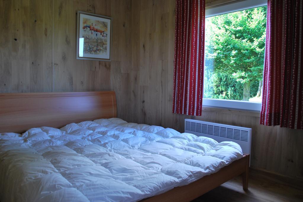 Le Chalet A Bonnerue Houffalize Exterior photo